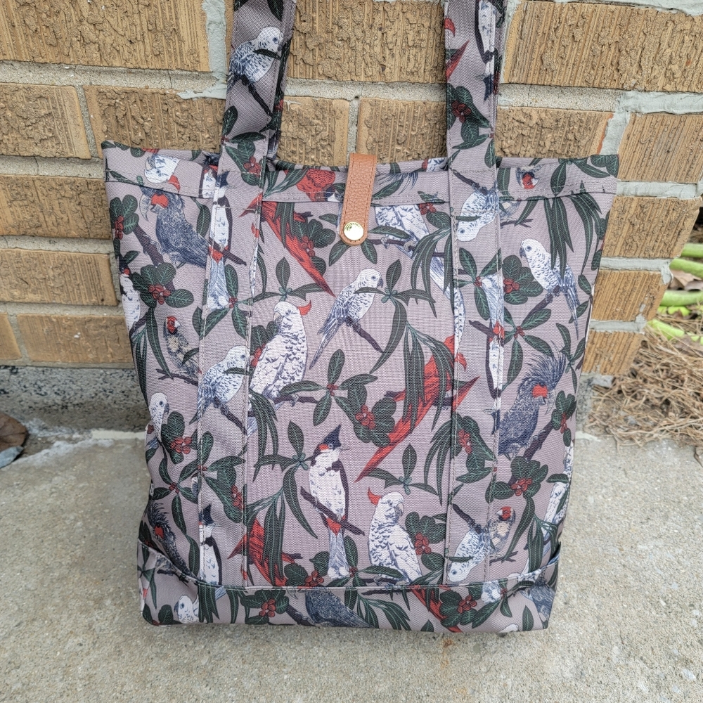 NWT Herschel Supply Nylon Leather Brindle Parlor Parrot XL Market Tote - Picture 6 of 9